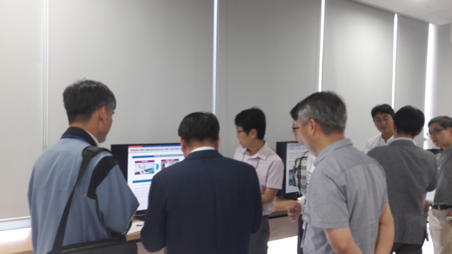   3차년도 하계워크샵 (2018.7.19)   KakaoTalk_Moim_5zZdfEjPJtdVyfevhmy8DRIUf9REBP.jpg